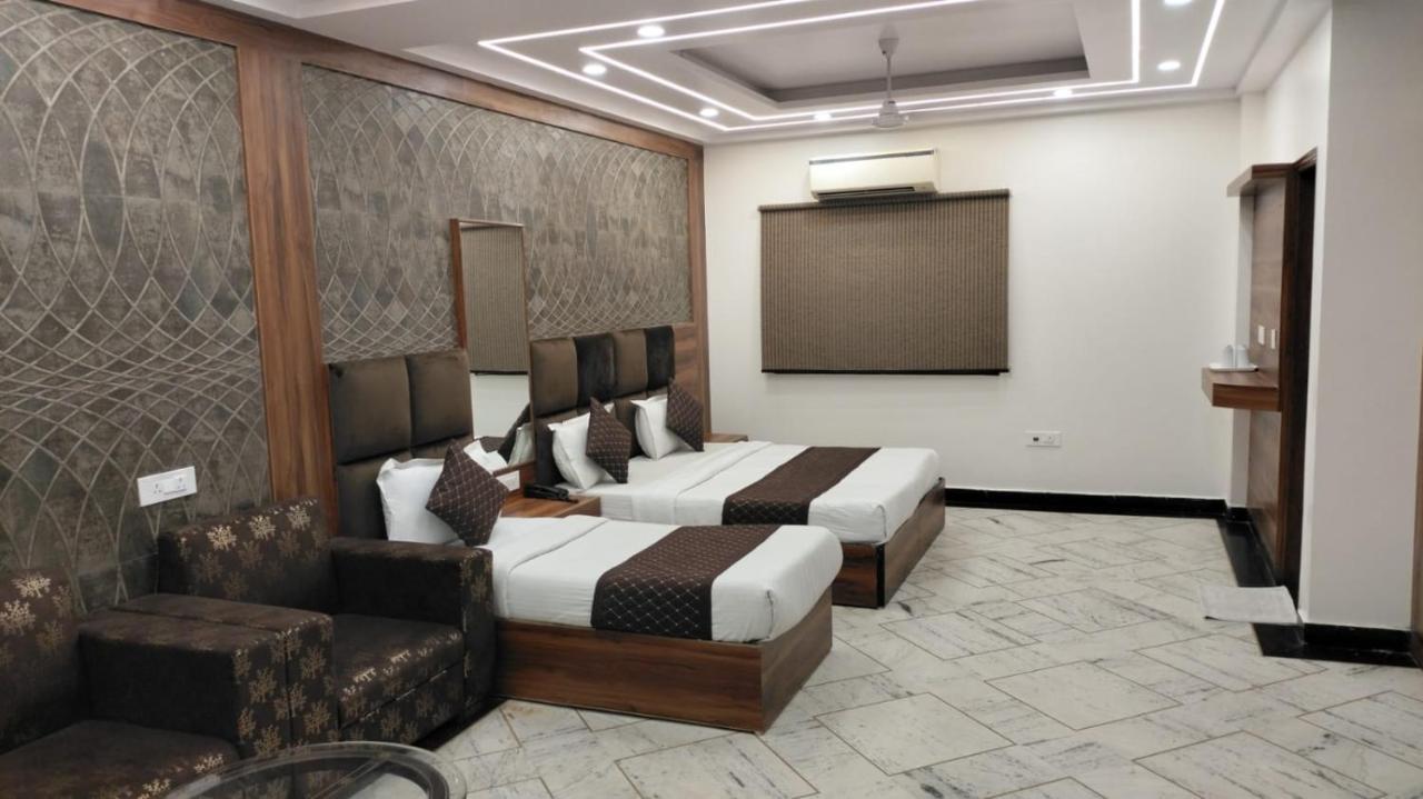 Hotel Singh Continetal Δελχί Εξωτερικό φωτογραφία