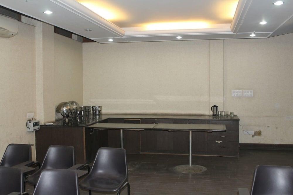 Hotel Singh Continetal Δελχί Εξωτερικό φωτογραφία
